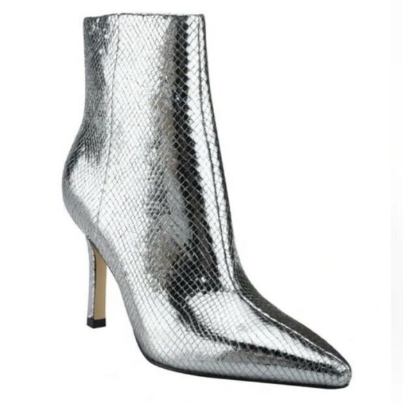 Marc Fisher LTD 7.5
Kendry 2 - Picture 5 of 8